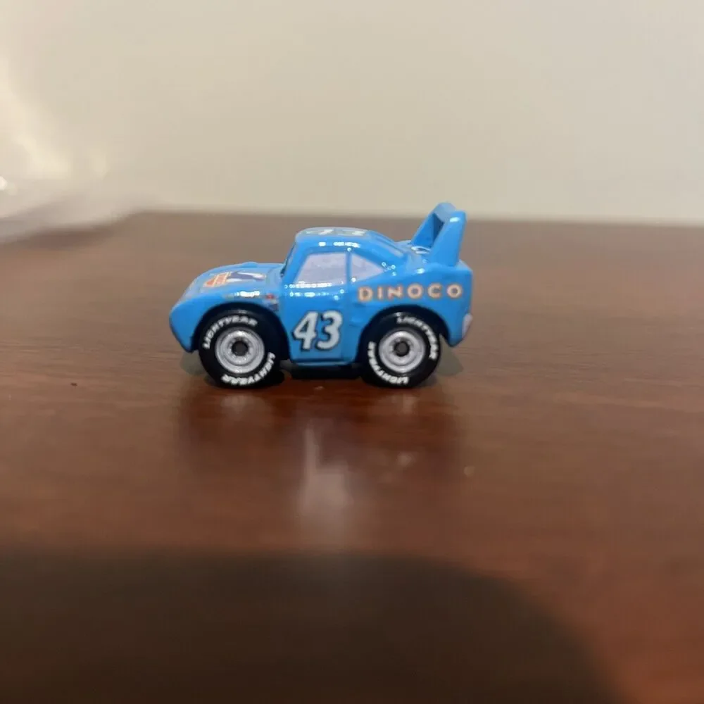 Disney Pixar Cars The King Dinoco 43 Mini Racers Blue Diecast 2017 Mattel